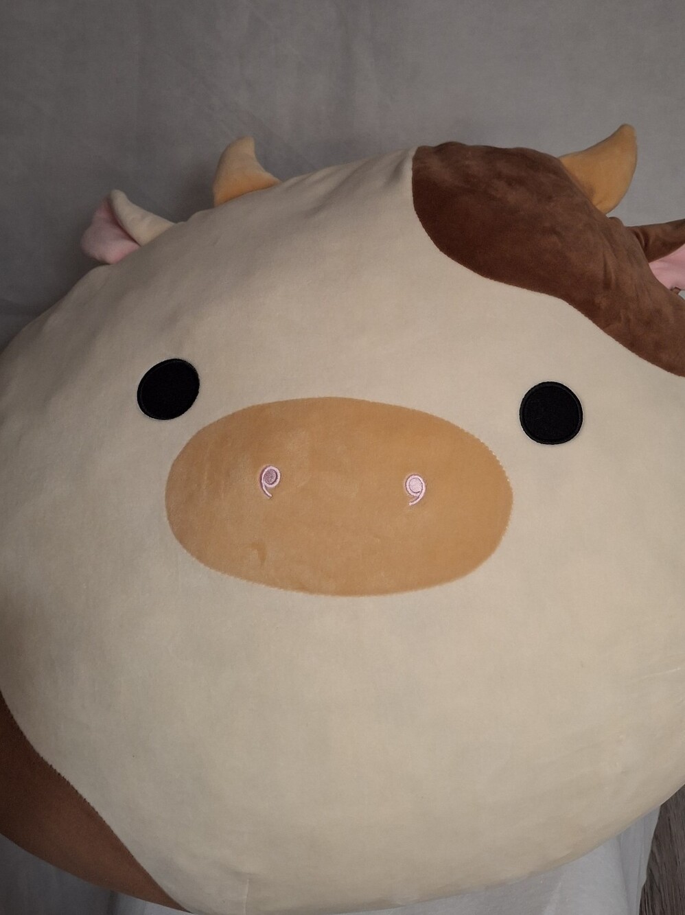 Squishmallow Ronnie The Cow, 24 Inch Jumbo Plush